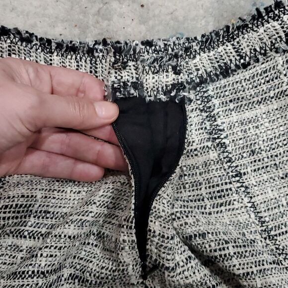 Limited Midi Skirt in Black & White with Fringe Size 2 - Picture 6 of 13